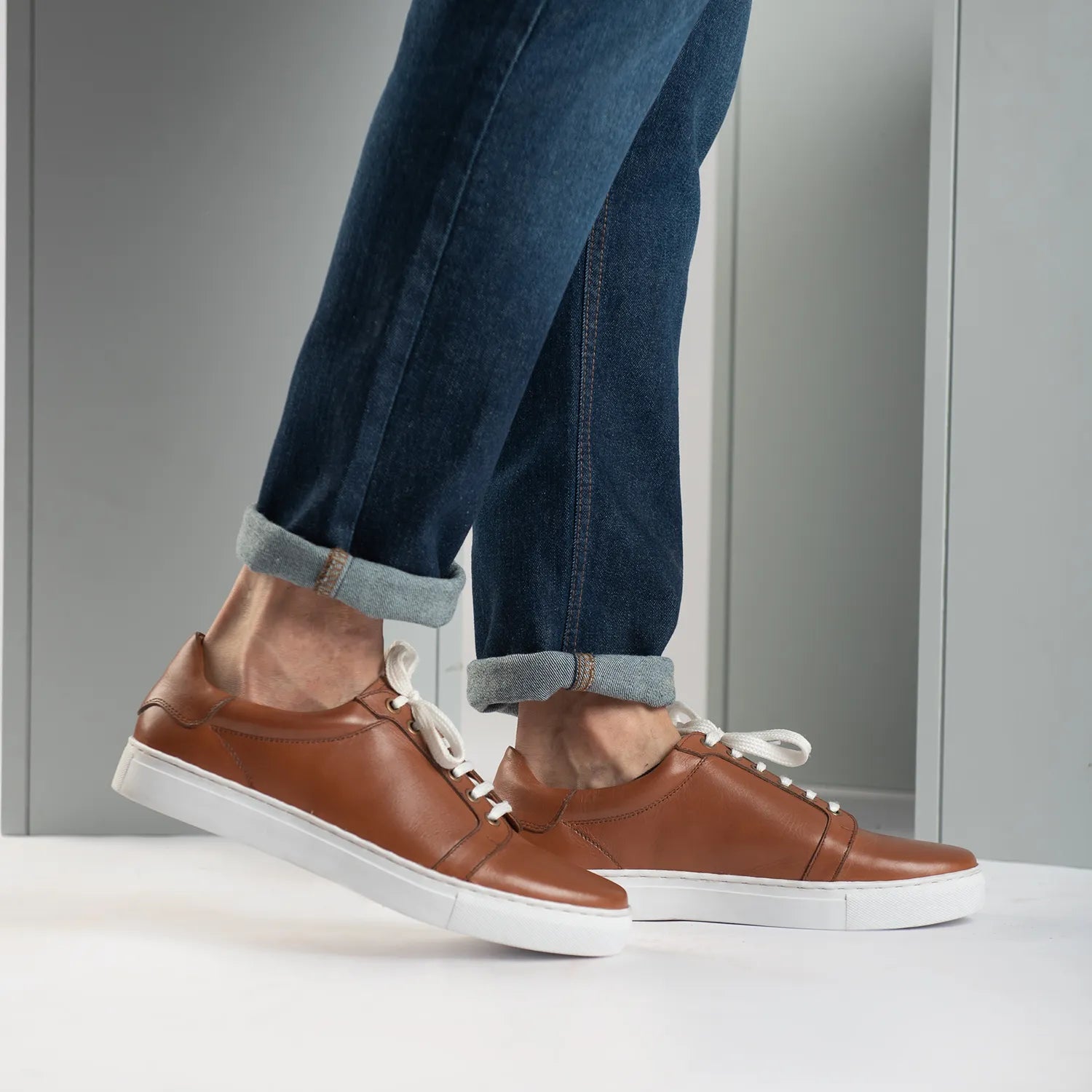 Carter Runn Tan Leather Sneakers